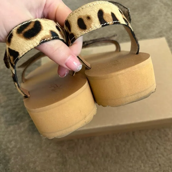 Made well The Maggie Sandal in Spotted Calf Hair - Picture 5 of 8